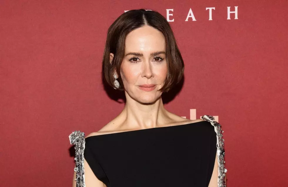 Sarah Paulson spat potato chip in Kim Kardashian’s eye